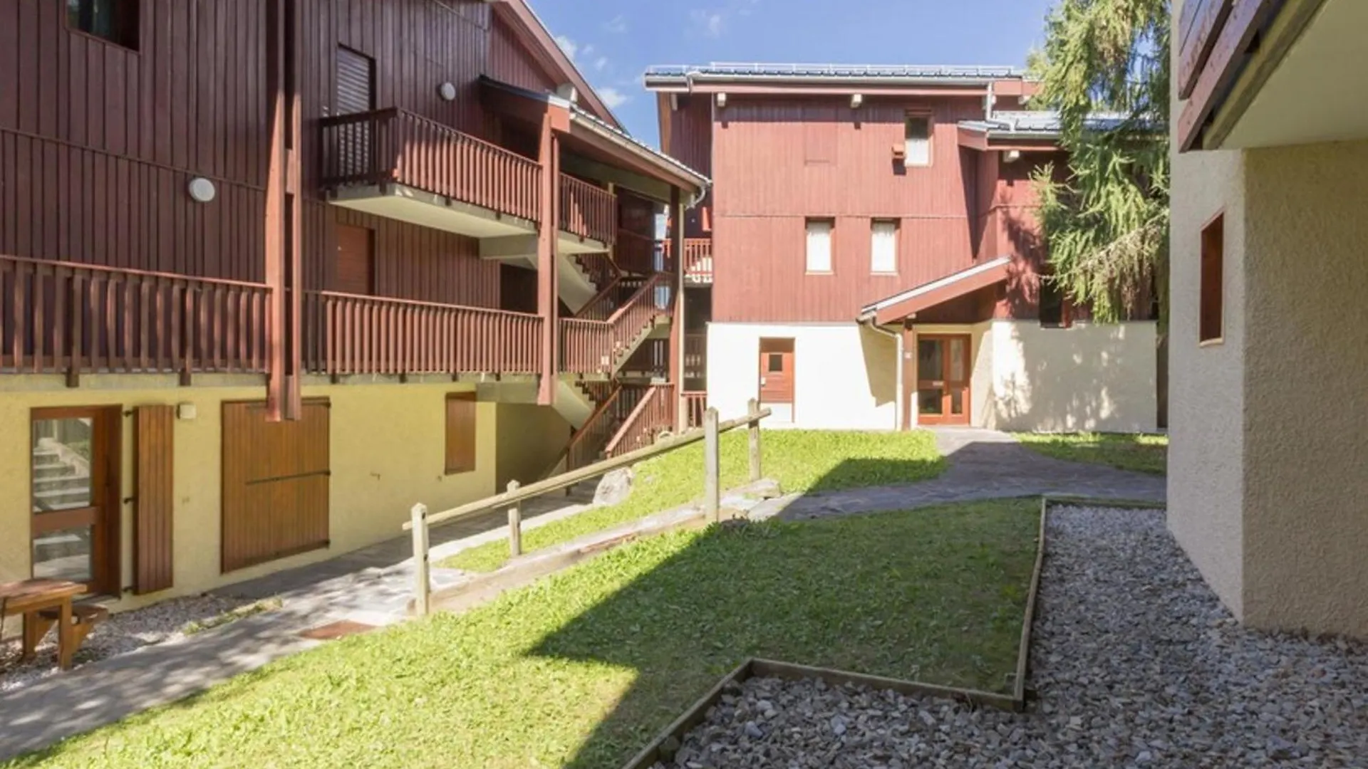 Studio Fonctionnel Avec Terrasse - Proche Pistes Et Centre Station - Casier A Skis - Animaux Admis - Fr-1-181-2541 La Plagne-Tarentaise 0*,  France